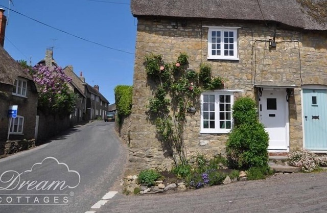 Cottage Dortoir, BURTON BRADSTOCK
