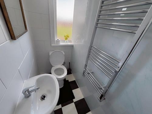 Double-Bedroom in the Heart of Salford Manchester Perfect for Short Stays GCSW5