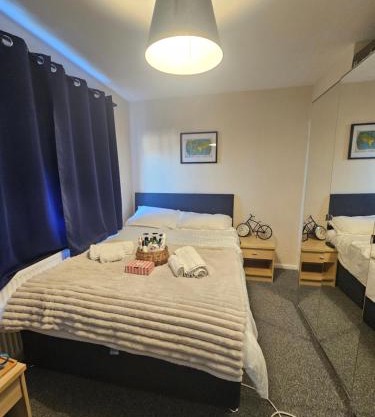 Double bedroom located close to Manchester Airport