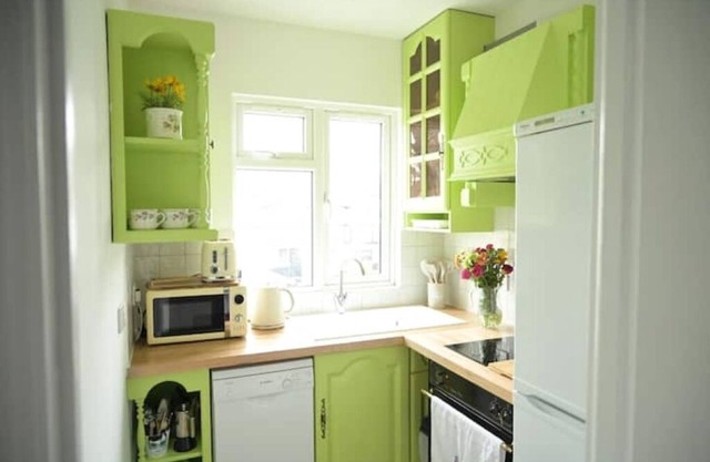 Double Bedroom With Own Bathroom and Kitchen