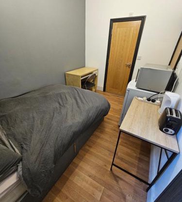 Double en suit room in Levenshulme (2)