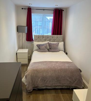 Double Guest Room 40 minutes from Central London