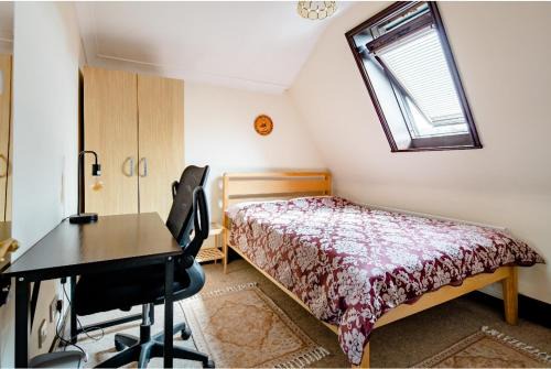 Double room 2 mins from station