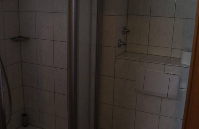 Chambre double douche / WC - Landgasthof Weber am Markt
