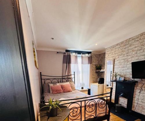 Double Room - Folkestone Harbour