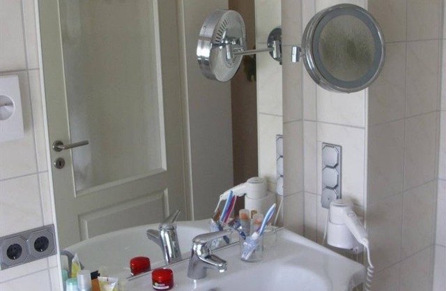 Chambre double, douche ou baignoire, WC, 1 chambre - Gästehaus Marietta