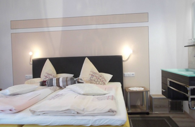 Chambre double avec petit déjeuner + Königscard avec remontées mécaniques, ski, sauna, loisirs