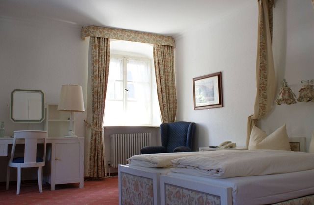 Double room main building online - Hotel zur Post, Kreuth