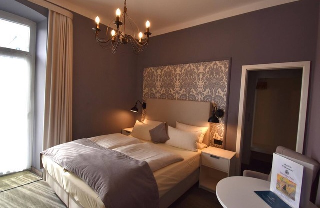 Chambre Double Douche / WC / Maison de Campagne - Schloss-Hotel Petry