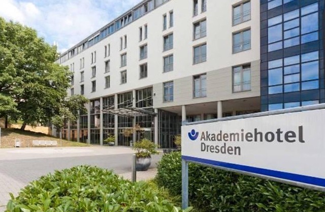 Chambre double, douche ou baignoire, WC - Akademiehotel