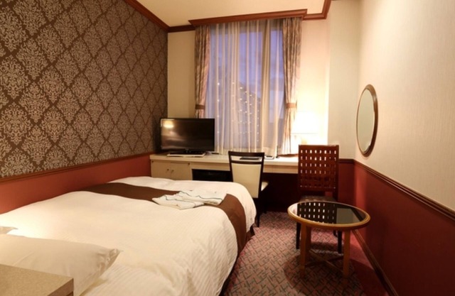 Double Room Smoking / Hiratsuka Kanagawa