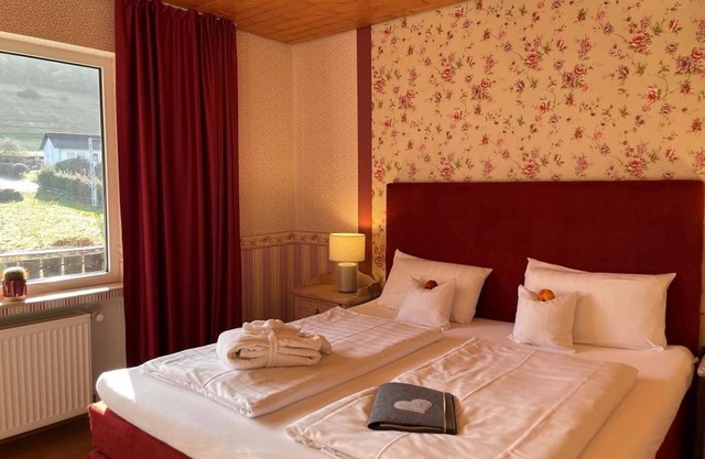Habitación doble "Nido de cigüeña" ducha / WC / balcón - NaturPurHotel Maarblick
