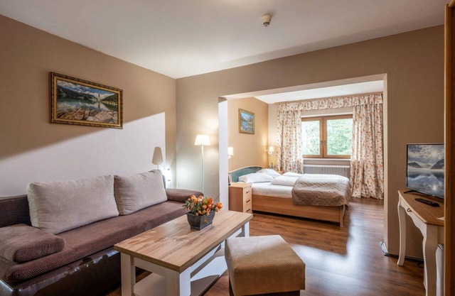 Double room with extra bed - Alpenhotel Edelweiss