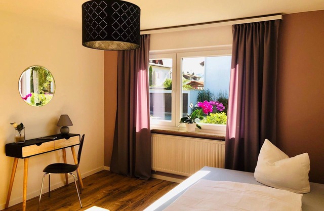 Chambre double avec salle de bain partagée