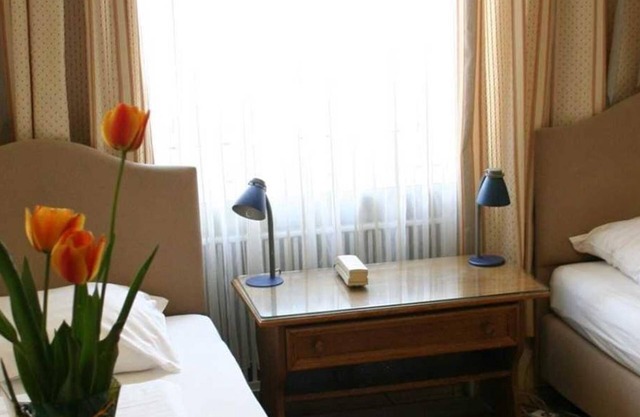 Chambre double avec douche, WC - Adlerhof, pension