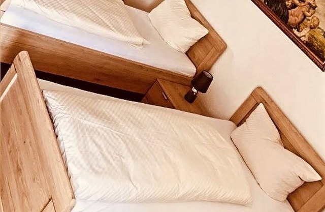 Doppelzimmer mit Dusche und WC