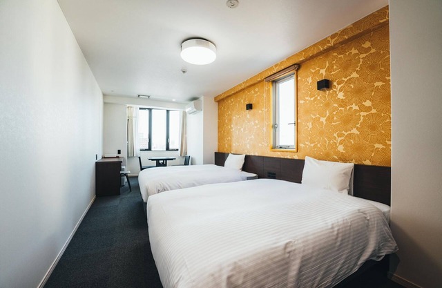 Double Twin Room 7EAST NonSmoking / Saga Saga