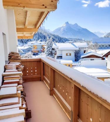 Doug's Mountain Getaway - 'Exclusive Mega Chalet'