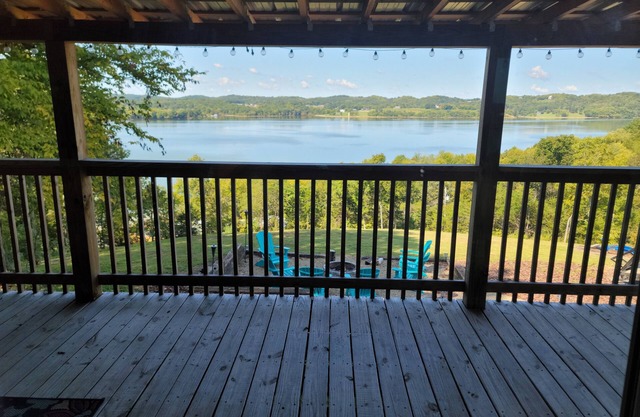 Douglas Lake, TN Lake House, lake access, breathtaking views and amazing sunsets