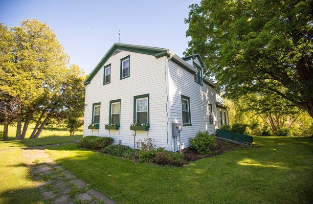 Douglaston Salmon Run - Mud Creek Lodge