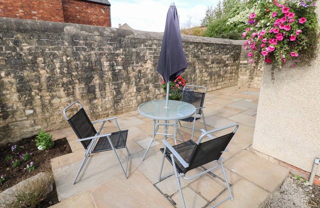 Dove Cottage, CLOWNE