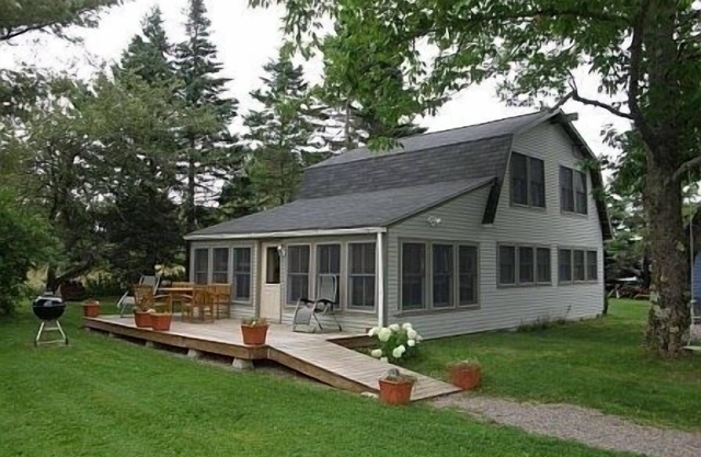Down East Maine moderne, bien équipée chalet au coeur du littoral Winter Harbor