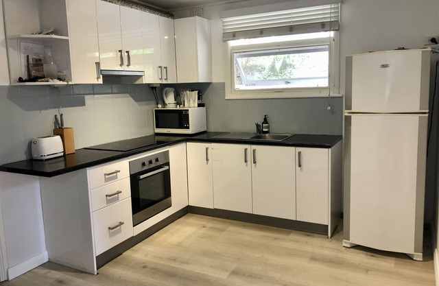 Downstairs Ground floor simple 2br duplex opposite Lake