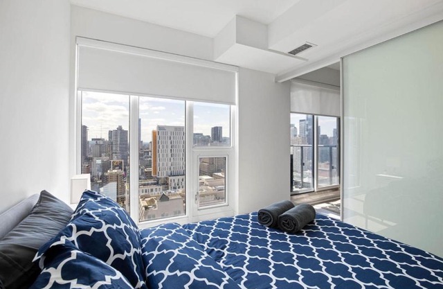 Downtown 2 bedroom Condo with Private Balcony