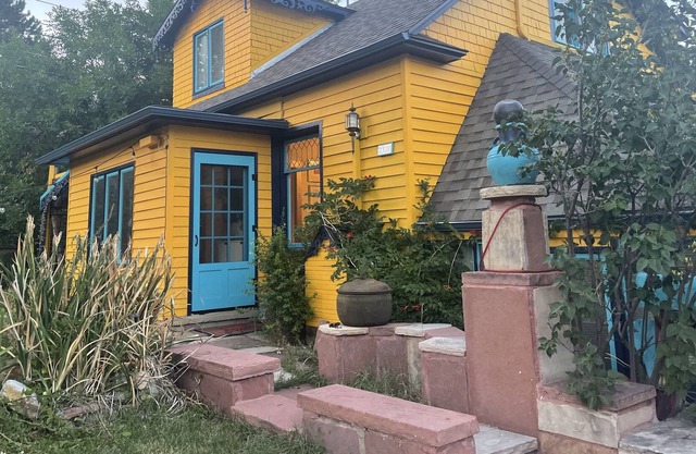 Downtown Boulder Bohemian 3BR/3Bath