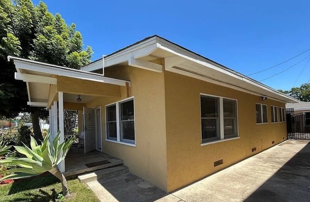 Downtown Disney | 3 Bedroom Family Home