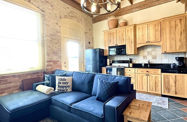 Downtown Harbor Condo!!! Grand Haven, MI