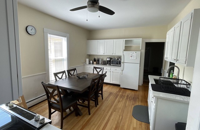 Downtown Ipswich apt, first floor!!!