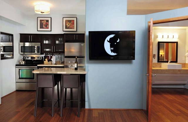 White Buffalo Club - Suite de luxe 1 chambre Miller Park