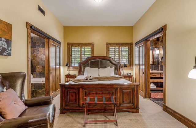 White Buffalo Club - Suite 2 chambres