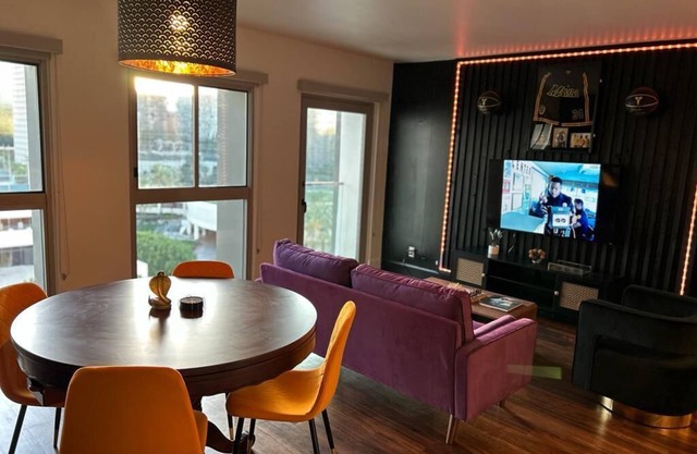 Downtown Mamba Suite - LA- Free Parking