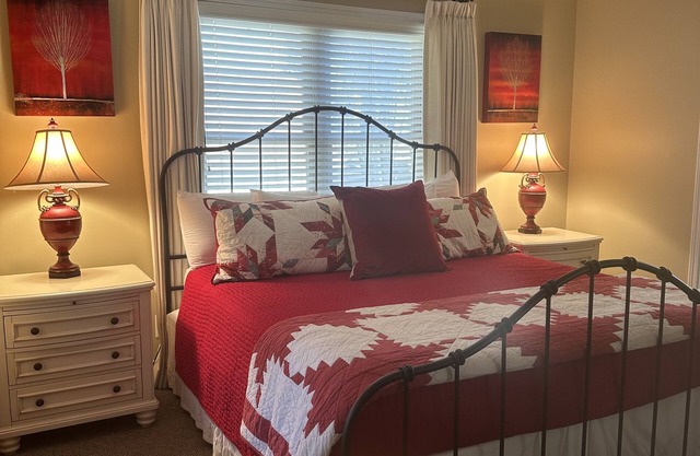 Centre-ville et sur la rivière, Condo de luxe 1 chambre