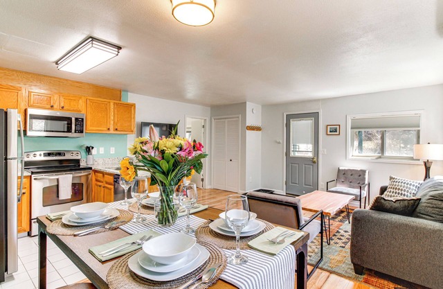 Downtown Ouray Apt w/ River & Mountain Views!