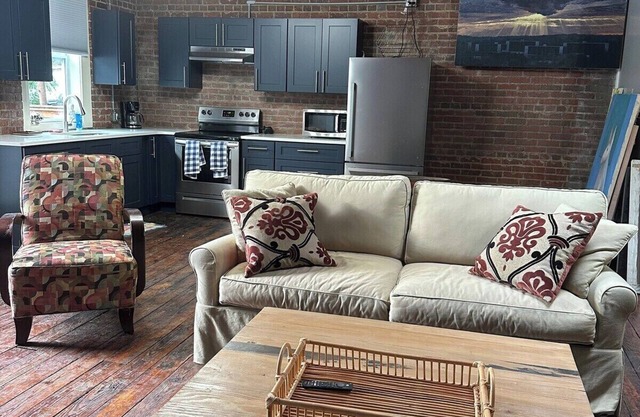 Downtown Pittsboro Boho Loft