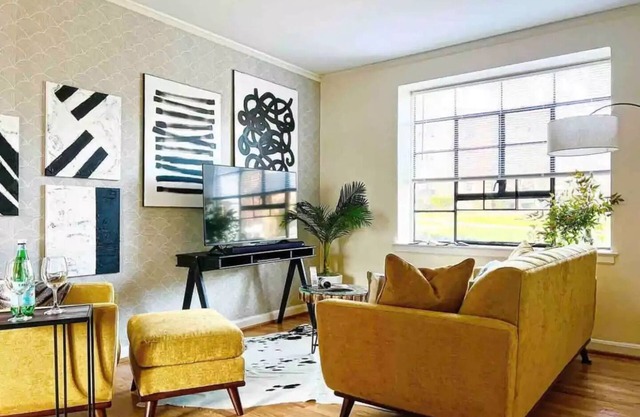 Downtown Raleigh Boho Gem: 2BR Chic Retreat W/ Car Access!
