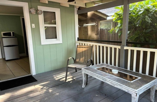 Pet-Friendly Apartment at Downtown! Fenced Yard with BBQ & Playground ,3 people