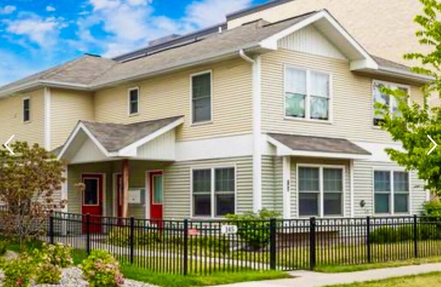 Magnifique condo du centre-ville de Traverse City! Midtown 8