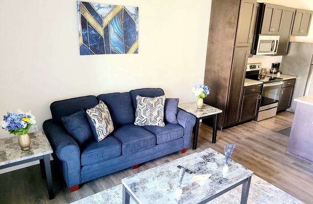 Downtown West Stellar Suite- King w/ Patio (223)