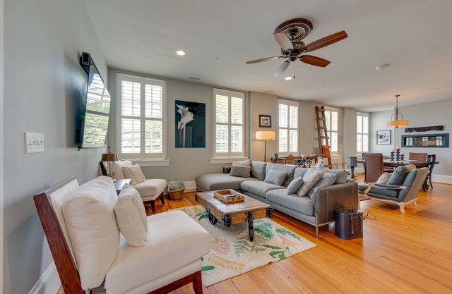 Downtown Winston-Salem Condo w/ Private Library!