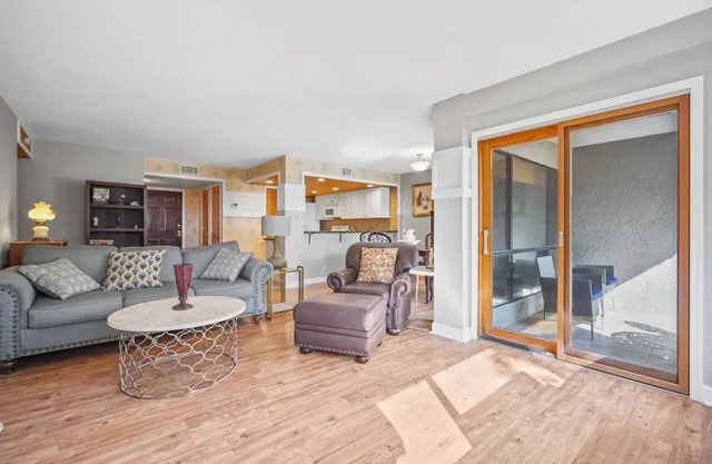 Dream condo unbeatable locationnn