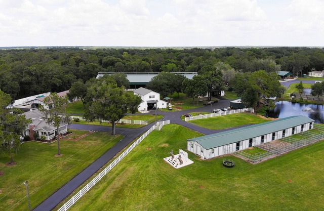 Dream Cottage at Equestrian Facility