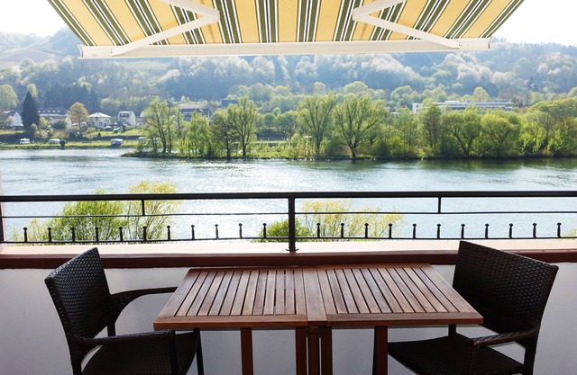 Lieu de rêve - Exclusif appartement de luxe Zell Mosel avec balcon à 10 mètres de l'eau