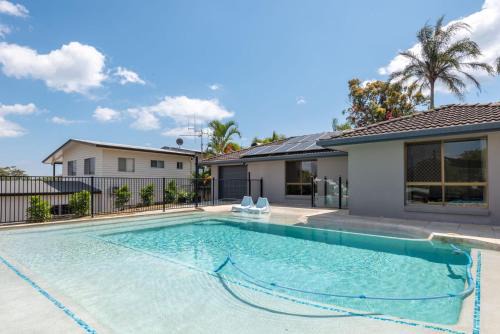 Dream Pool - Rainbow Beach - Pets - Pool - Aircon - Wifi