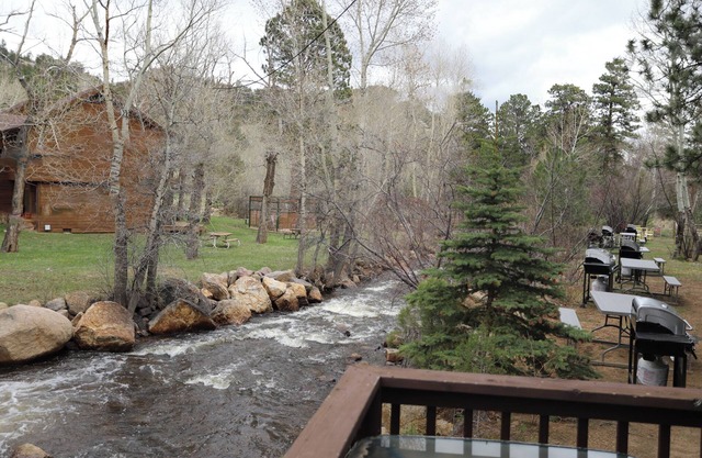 Dream River Front Suites R1