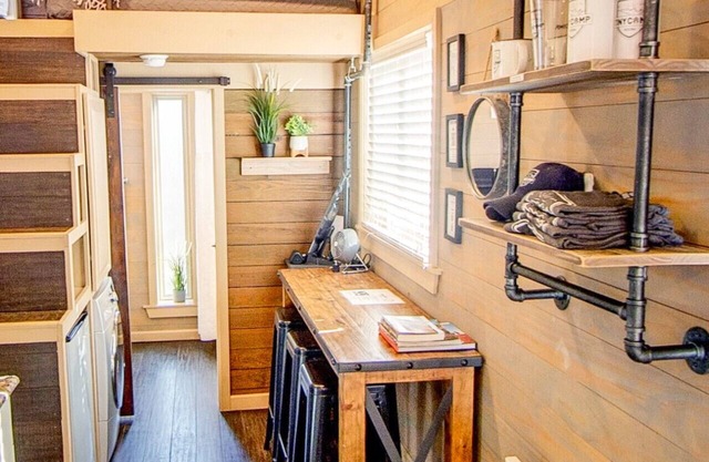 Steps from Wine Tasting, Hot Tub, Sauna: TinyCamp!
