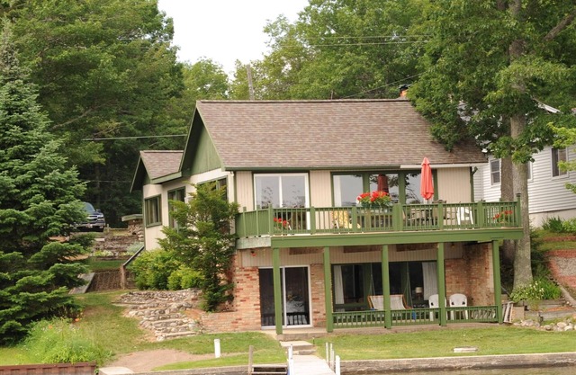 Rêvé de posséder une maison face au lac? Pendant une semaine, vos rêves peuvent devenir réalité!
